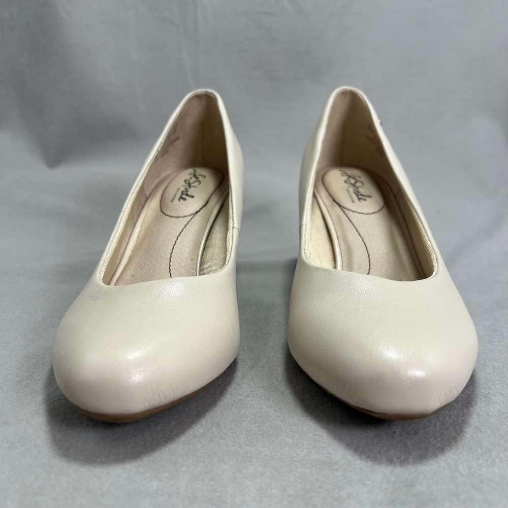 Life Stride Parigi Slip on Heels Beige Neutral Pumps Classic Round Toe Heels 8.5 - Picture 3 of 12